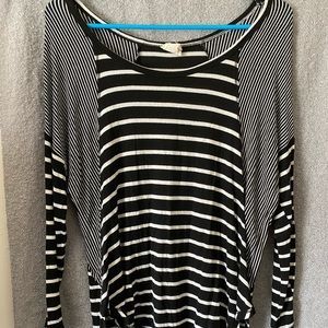 Buckle stripped shirt